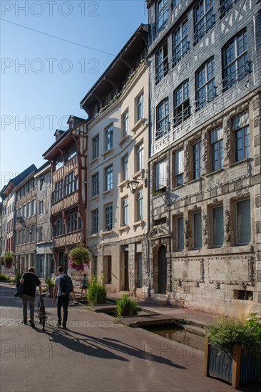 Rouen (Seine Maritime), rue Eau de Robec