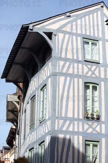 Rouen (Seine Maritime), rue Eau de Robec