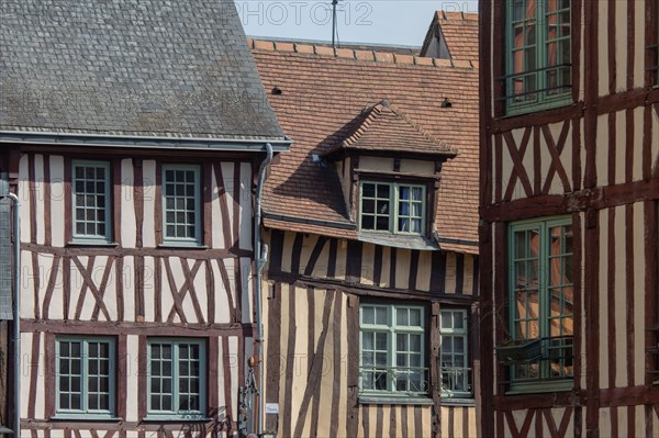 Rouen (Seine Maritime), angle rue Molière et rue Martainville