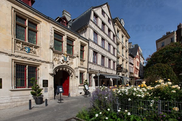 Rouen (Seine Maritime), place de la Pucelle