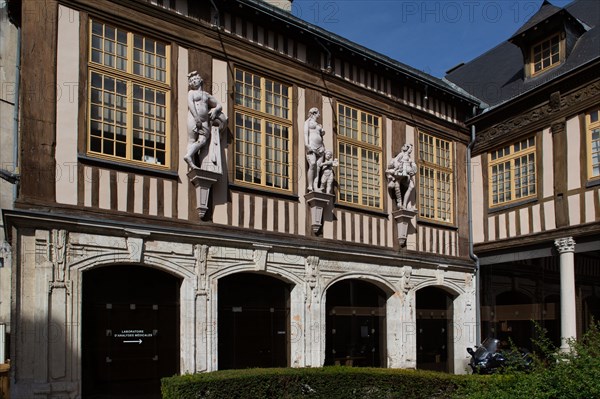 Rouen (Seine Maritime), Hôtel d'Etancourt