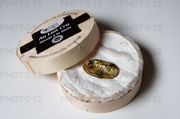 Camembert au lait cru