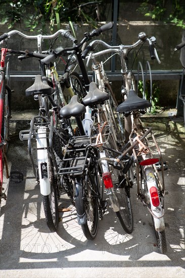 Paris, parking de vélos