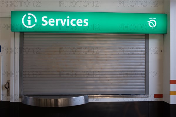 Paris, station de métro fermée un jour de grève