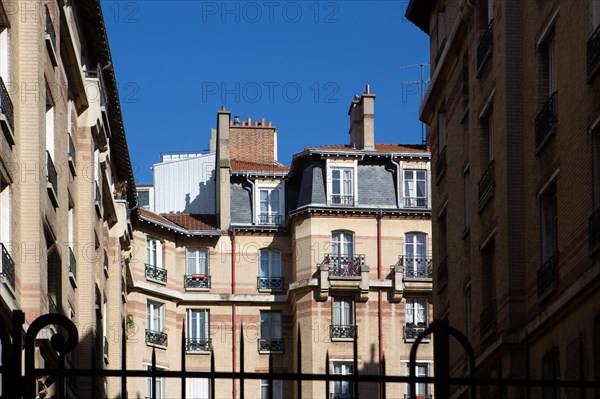 Paris, cour d'immeuble rue Daguerre