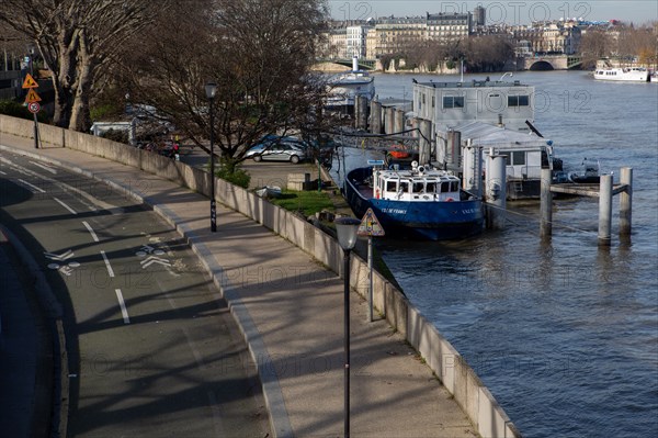 Paris, Quai Saint-Bernard