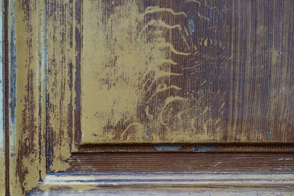 Paris, detail of a door with patina