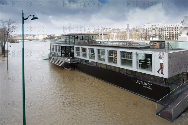 Paris, péniche Fluctuart