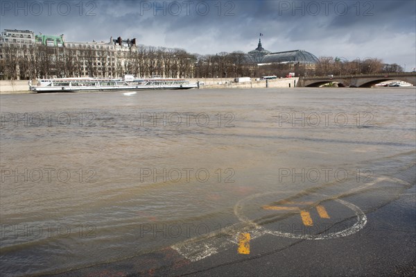 Paris, crue de la Seine