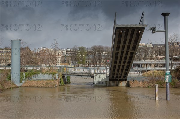 Paris, crue de la Seine