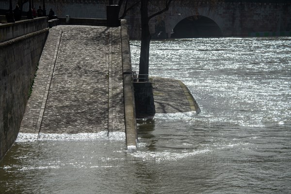 Paris, crue de la Seine