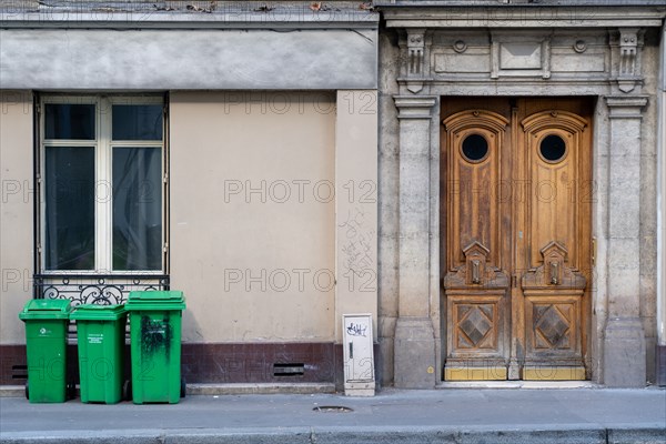 Paris, rue des Fossés Saint-Bernard