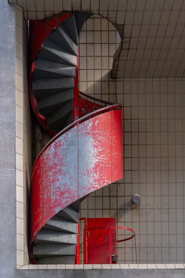 Paris, escalier d’une caserne de pompiers