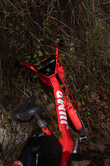 Paris, vélo abandonné