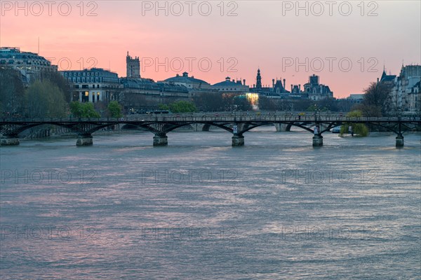 Paris, pont du Carrousel