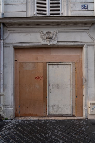 Paris, porte cochère en réfection