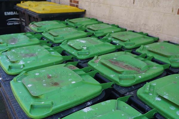 Trouville-sur-Mer, poubelles