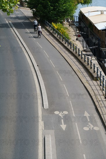 Paris, express roadway along the Seine river