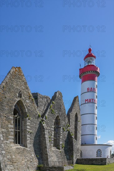 Abbaye et phare de la pointe Saint-Mathieu, Finistère nord