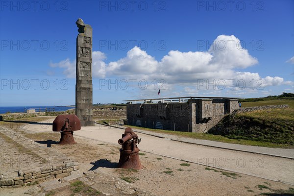 Pointe Saint-Mathieu, Finistère nord, Mémorial national des marins morts pour la France