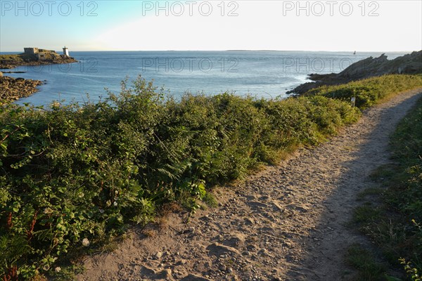 Pointe de Kermorvan, Finistère nord, GR34