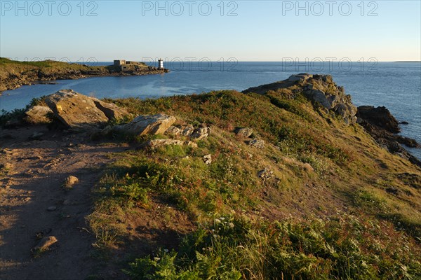 Pointe de Kermorvan, North tip of Finistère, GR34