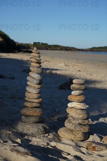 Empilement de galets, Pointe de Kermorvan, North tip of Finistère