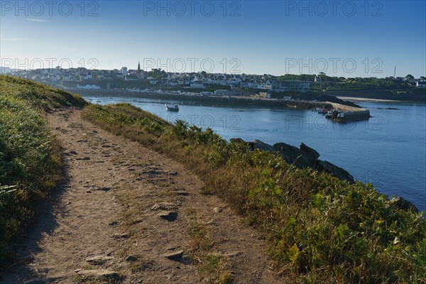 Pointe de Kermorvan, North tip of Finistère