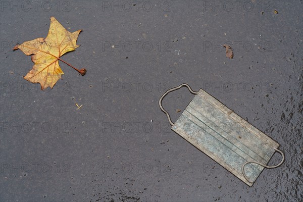 Paris, surgical mask thrown on the floor