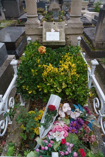 Paris, cimetière du Montparnasse, tombe de Guy de Montparnasse