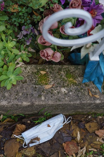 Paris, cimetière du Montparnasse, tombe de Guy de Montparnasse