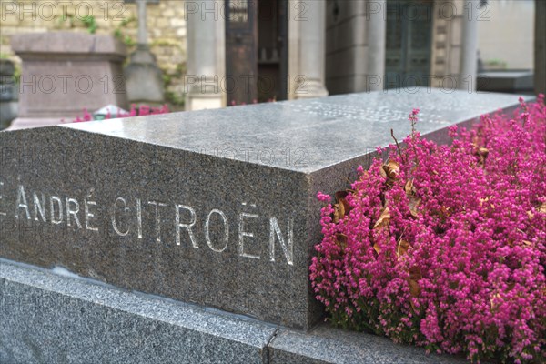 Paris, cimetière du Montparnasse, tombe d'André Citroën