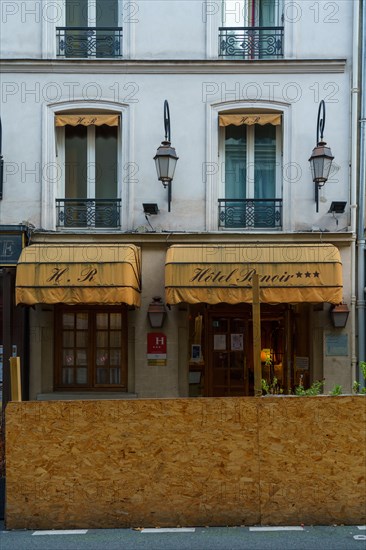 Paris, restaurant fermé pour cause de pandémie Covid-19