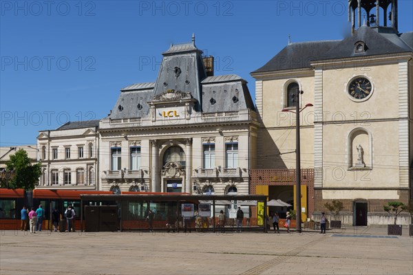 Place de la République, Le Mans