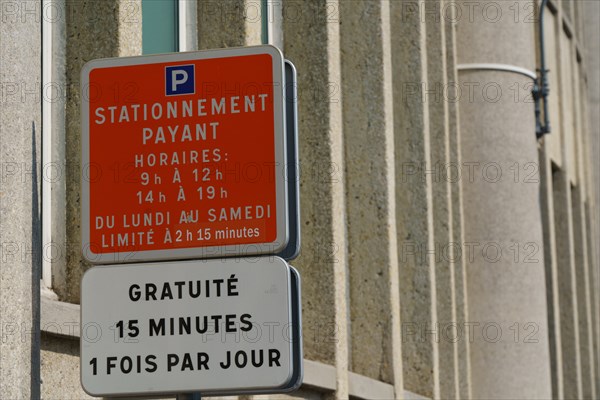 Place Royale à Reims