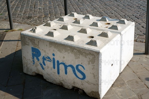 Concrete block in Reims