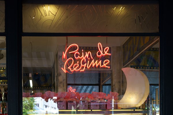 Vitrine de boulangerie à Reims