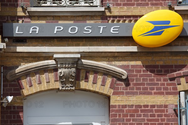 Luneray, La Poste, logos La Poste et Banque Postale