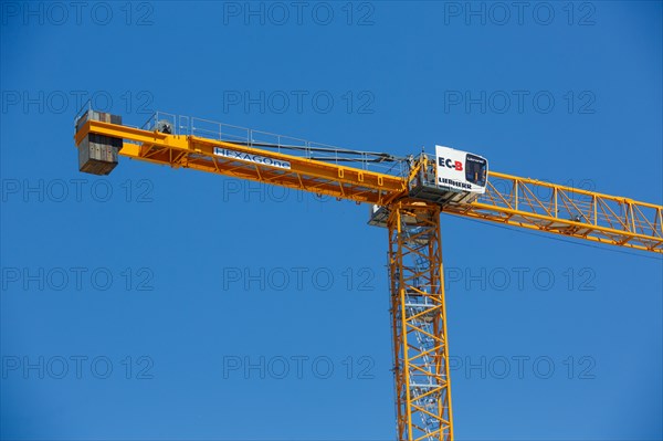 Grues de chantier du parc J. Chirac à Rueil Malmaison