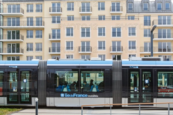 Station de tramway à Choisy-le-Roi