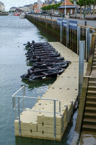 Trouville, rental of small electric boats