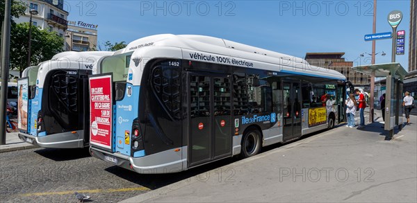 Paris bus