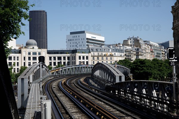 Sation de métro Sèvres-Lecourbe, Paris