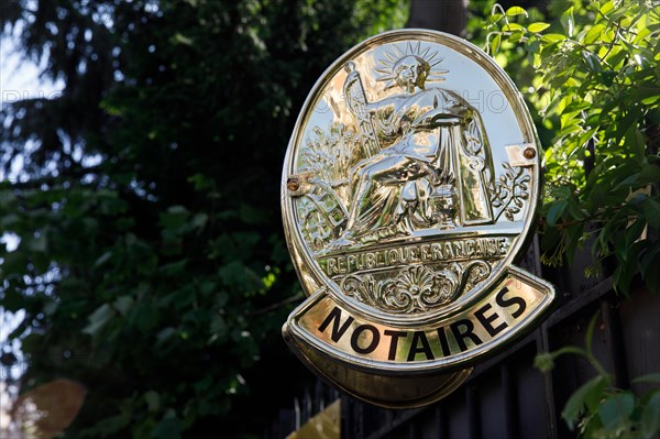 Notary plaque, Paris