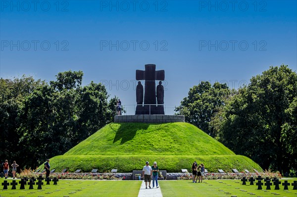 La Cambe German war cemetery