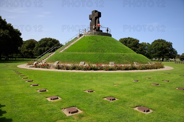 La Cambe German war cemetery