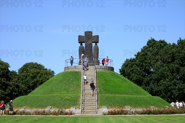 La Cambe German war cemetery