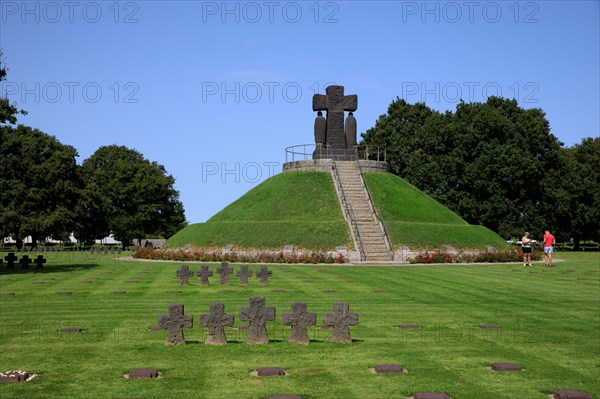 La Cambe German war cemetery