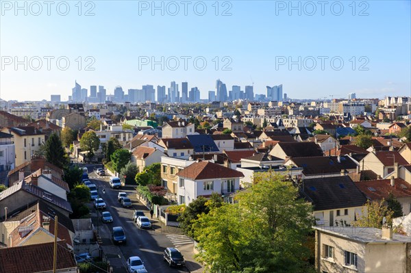 La Défense seen from the town of Colombes
