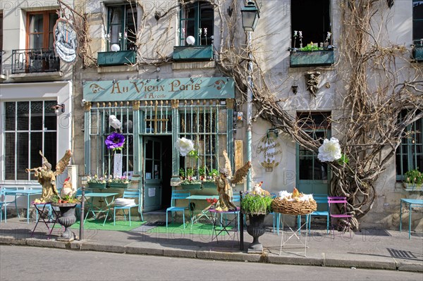 Paris, ""Au Vieux Paris d'Arcole""